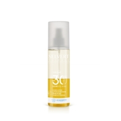Spray bifásico con textura ligera no grasa que proporciona, tanto a la piel como al cabello, una perfecta hidratación y una
protección integral frente a un gran espectro de radiaciones. <p><br />Spray bifásico con textura ligera no grasa que proporciona, tanto a la piel como al cabello, una perfecta hidratación y una<br />protección integral frente a un gran espectro de radiaciones.<br /><br /></p>